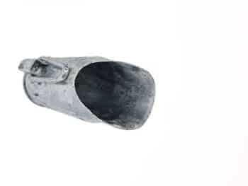 Die Endkappe mit Schlaufenverschluss ist auf der Seite liegend mit sichtbarem Griff vor einem schlichten weißen Hintergrund abgebildet.