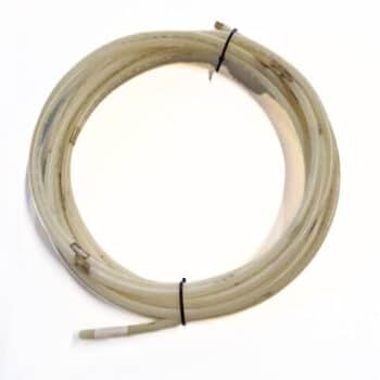 Der PVC-Schlauch für Drucküberwachung ist ein aufgerollter transparenter Kunststoffschlauch, der mit zwei schwarzen Kabelbindern gehalten wird und auf weißem Hintergrund abgebildet ist.