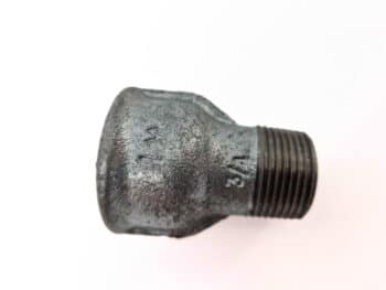 Die Reduktionsmuffe hat ein 1-Zoll-Innengewinde und ein 3/4-Zoll-Außengewinde, dargestellt auf weißem Hintergrund.