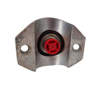 Standrohrkupplung S91: Metallbügel mit zwei Schraublöchern und einem zentralen roten Kunststoffanschluss.