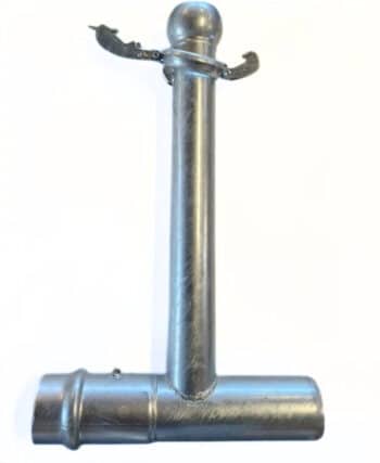 Der Zwischenhydrant Stahl verzinkt 125/HK108 Kugel-Hebelverschlussring ist eine Hydrantenarmatur aus verzinktem Stahl mit umgekehrter T-Form, Schelle und kugelförmiger Kappe am oberen Ende des vertikalen Teils.