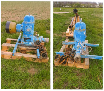 Zwei Fotos, die eine blaue Industriepumpe mit Rohren und Armaturen auf Holzpaletten zeigen, die auf einer Wiese im Freien aufgestellt sind.